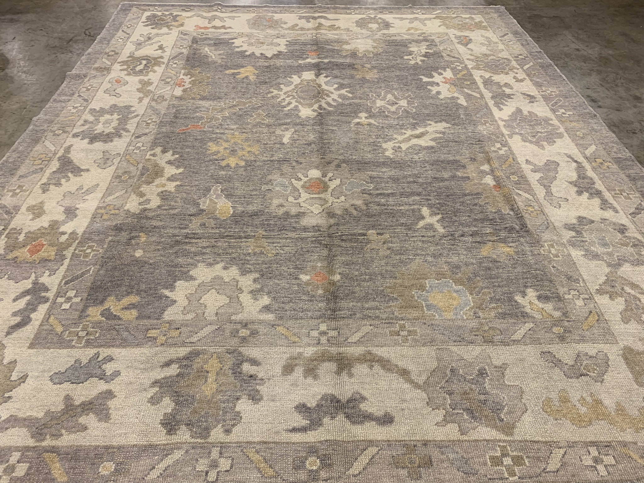 OUSHAK / TURKEY Togar Rugs